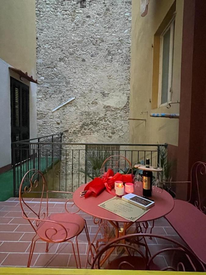 Suite Stylish & Cozy Apartment In The Heart Of Florenz Exterior foto