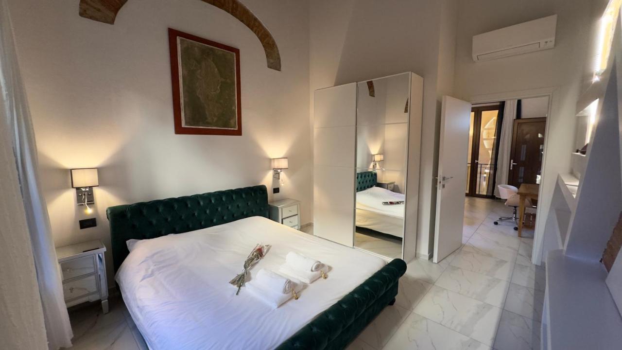 Suite Stylish & Cozy Apartment In The Heart Of Florenz Exterior foto