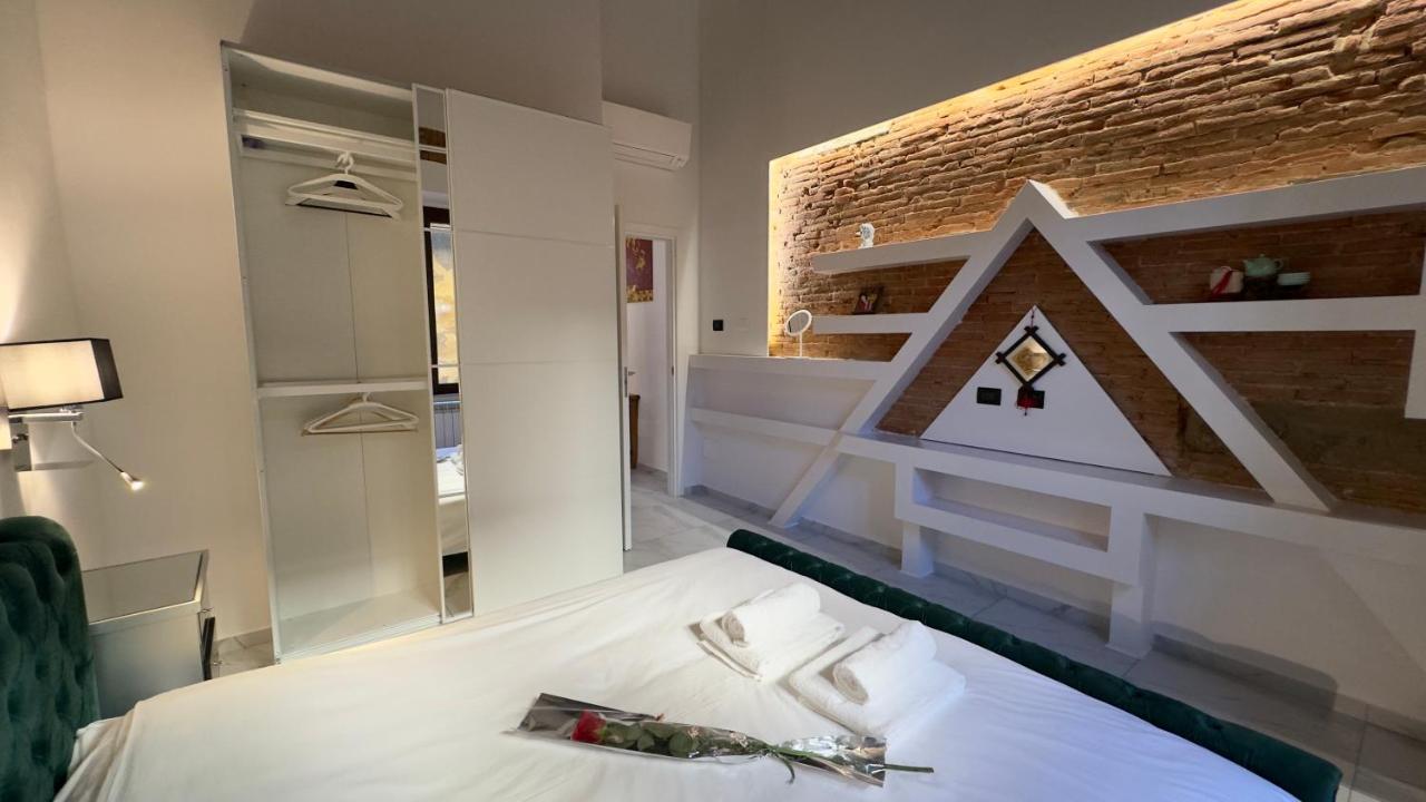 Suite Stylish & Cozy Apartment In The Heart Of Florenz Exterior foto