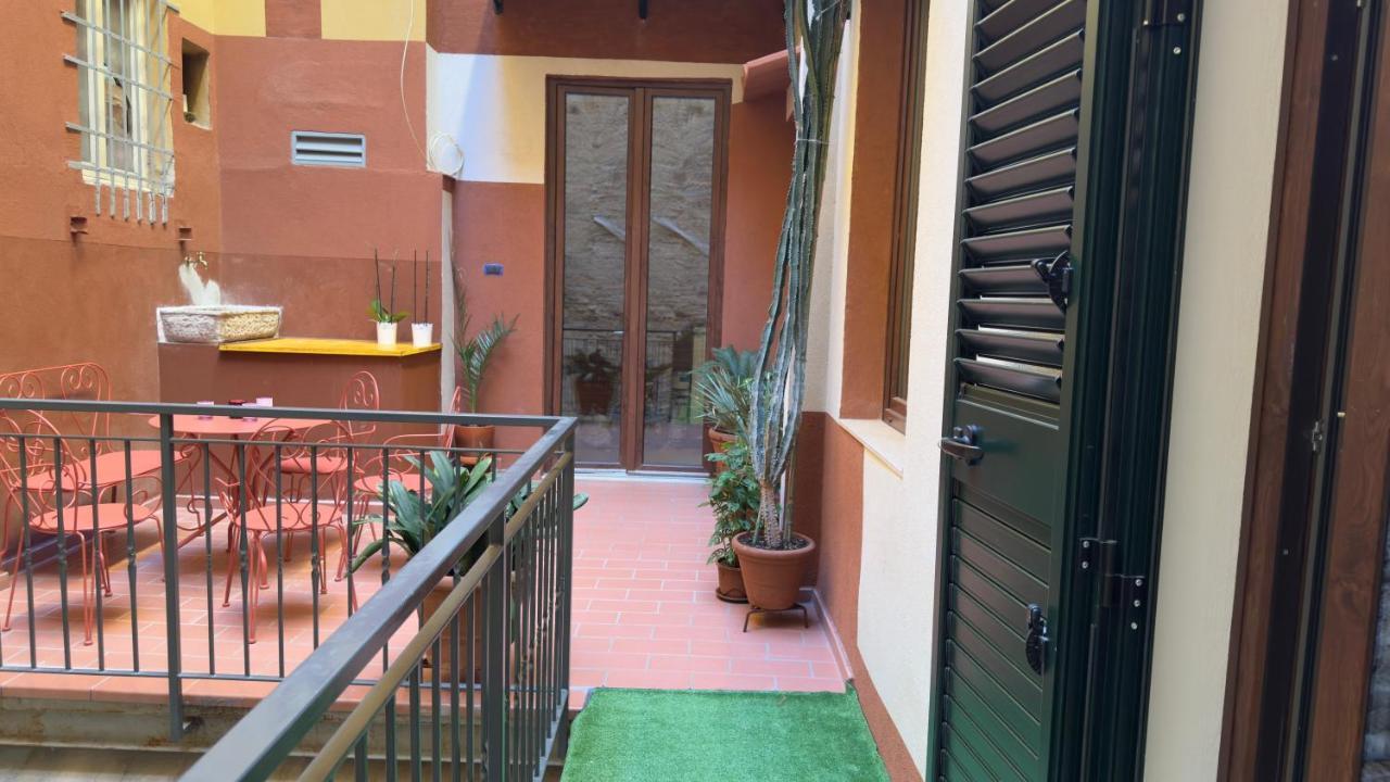 Suite Stylish & Cozy Apartment In The Heart Of Florenz Exterior foto