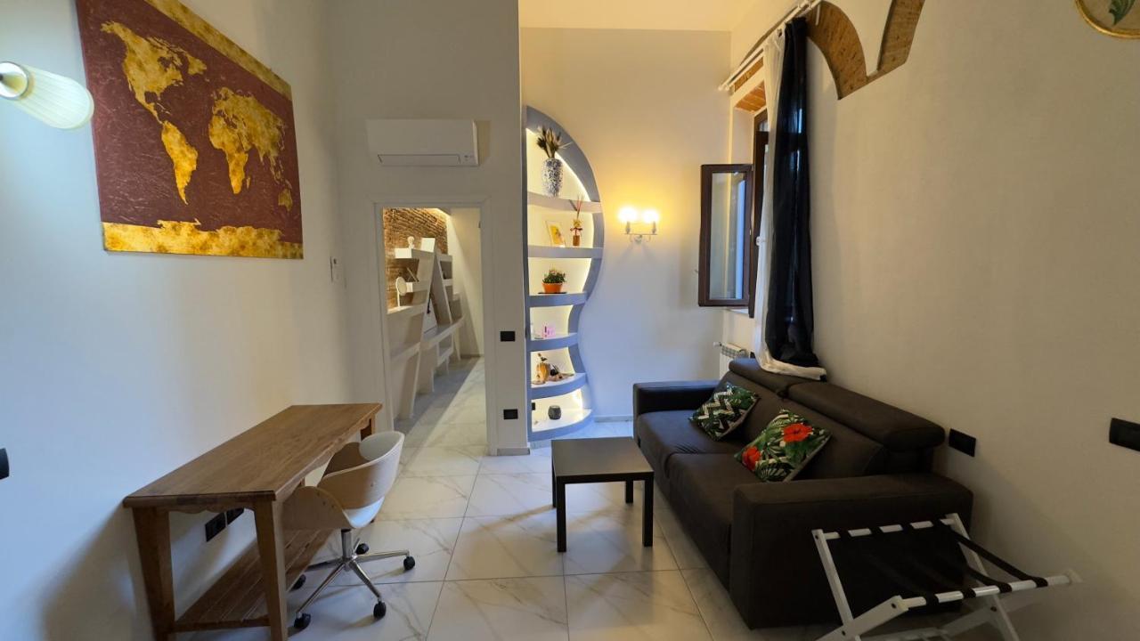 Suite Stylish & Cozy Apartment In The Heart Of Florenz Exterior foto